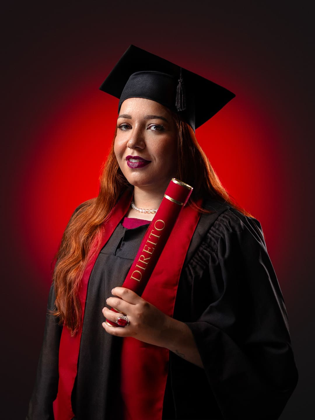 Fotografia de formatura em São Paulo para celebrar uma conquista. Ensaio de formatura com retratos profissionais para registrar essa nova etapa com emoção, personalidade e orgulho.