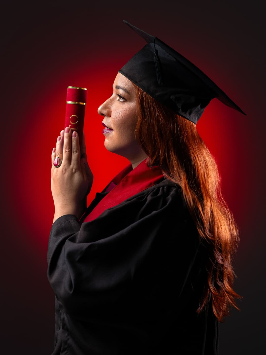 Fotografia de formatura em São Paulo para celebrar uma conquista. Ensaio de formatura com retratos profissionais para registrar essa nova etapa com emoção, personalidade e orgulho.