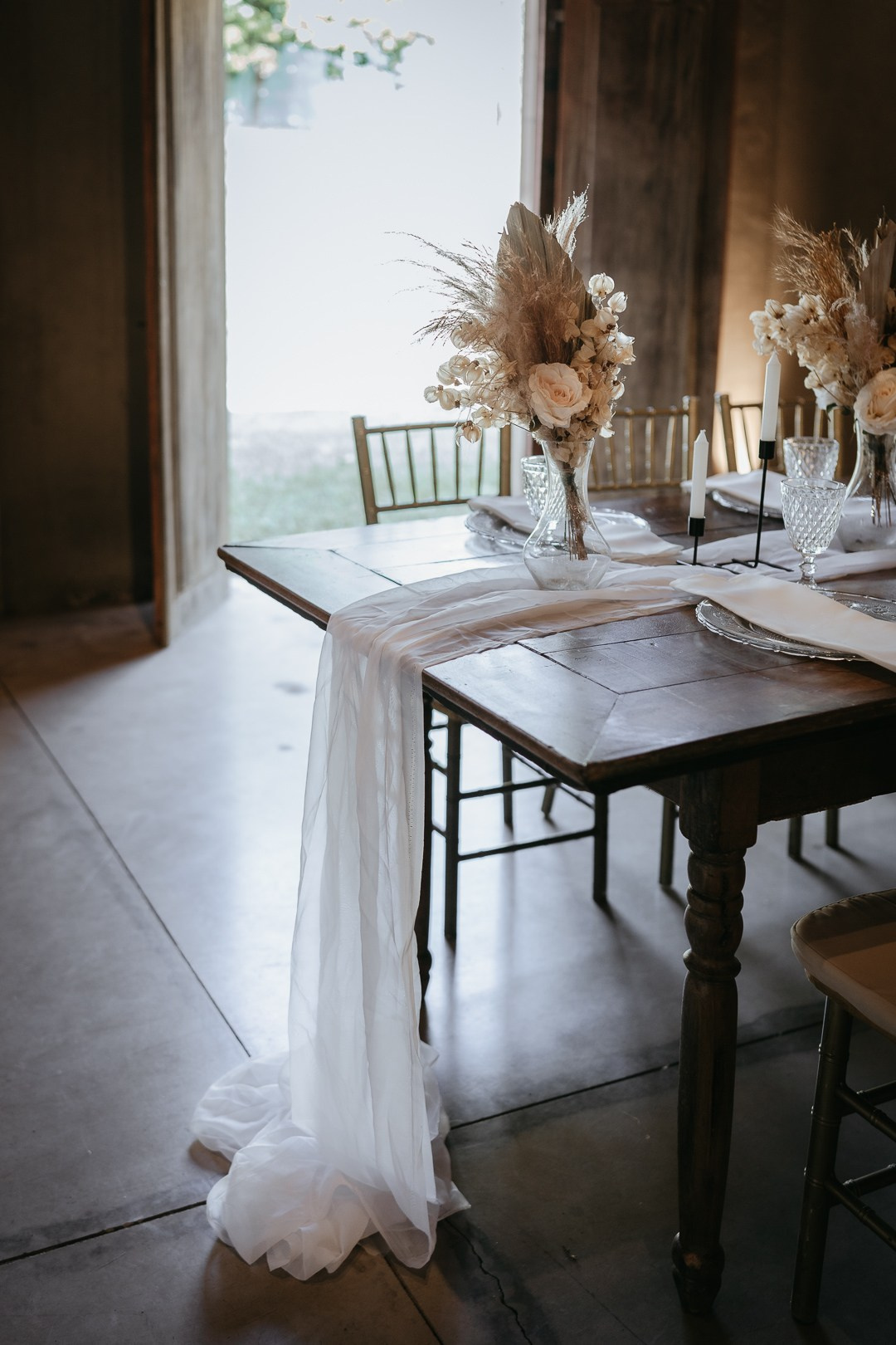 O casamento de Vivian e Paulo no Espaço Bodocó trouxe uma mistura perfeita entre estilo boho, clima folk e emoções reais. A Edu e Josi Fotografia registrou cada momento com fotografia documental e olhar sensível.