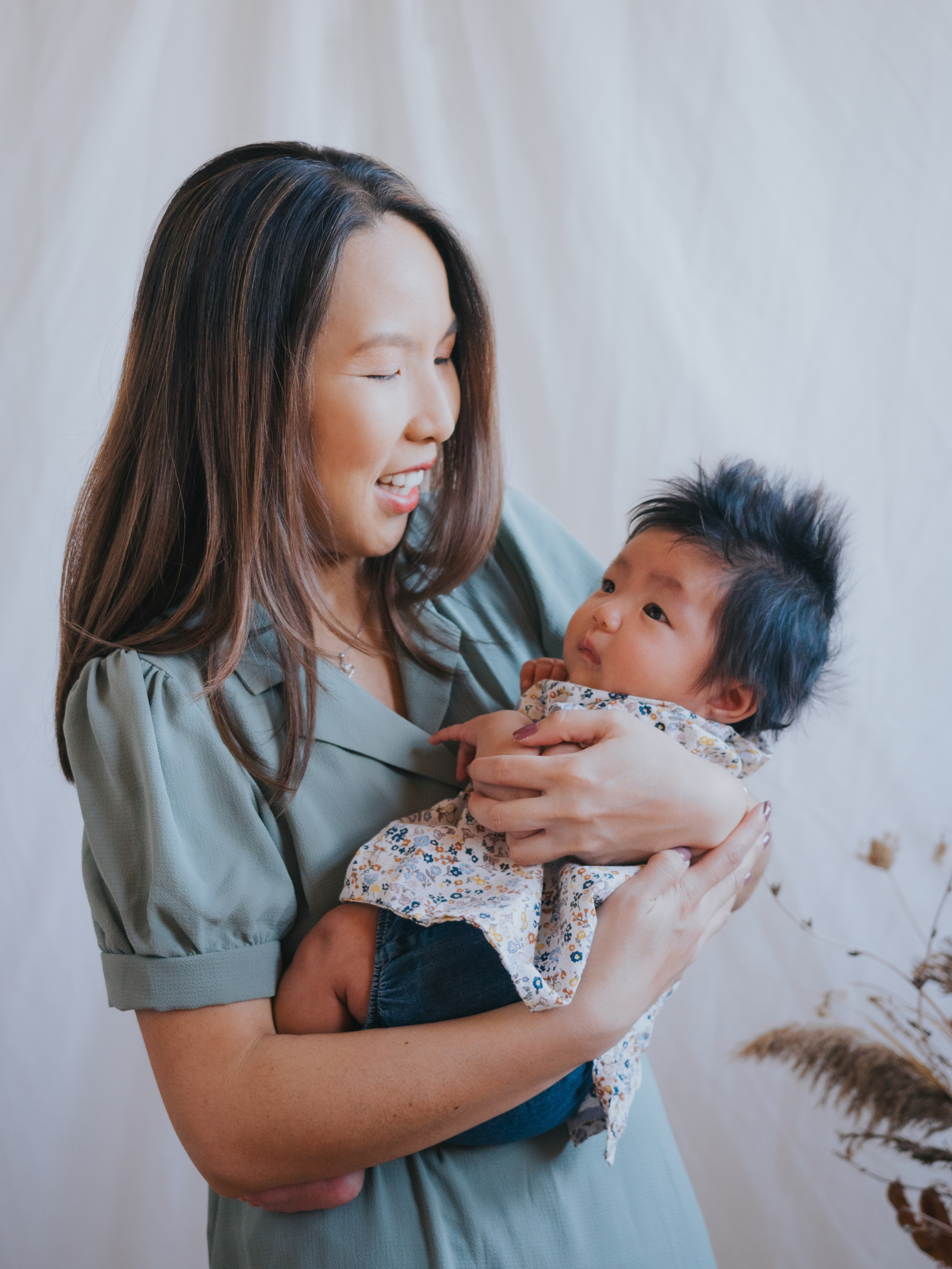 Mothers Day Mini Sessions — the perfect gift for mom!. Mimosa Studios — Motherhood, Portrait & Family Photographer in Montreal