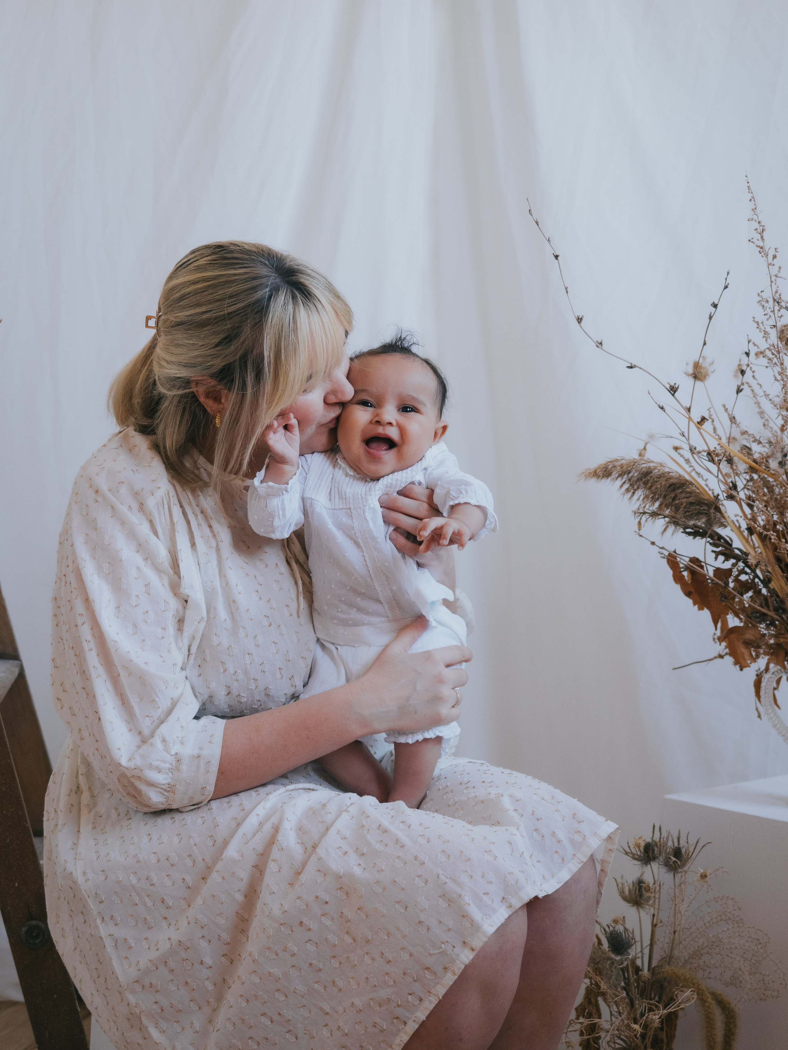 Mothers Day Mini Sessions — the perfect gift for mom!. Mimosa Studios — Motherhood, Portrait & Family Photographer in Montreal