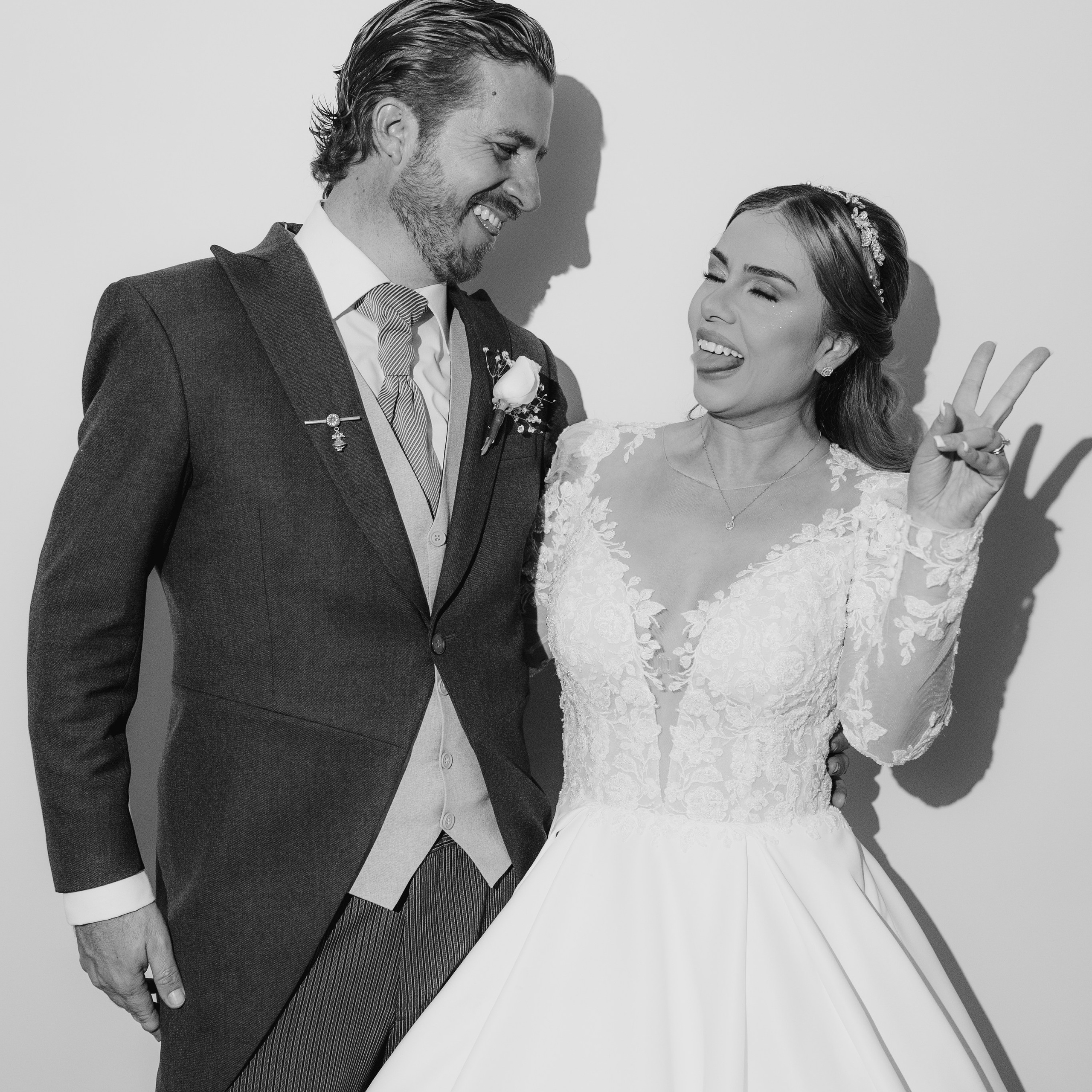 Fotos divertidas para tu Boda. Wedding Photographer and Filmmaker in Guadalajara Mexico Abraham Linares