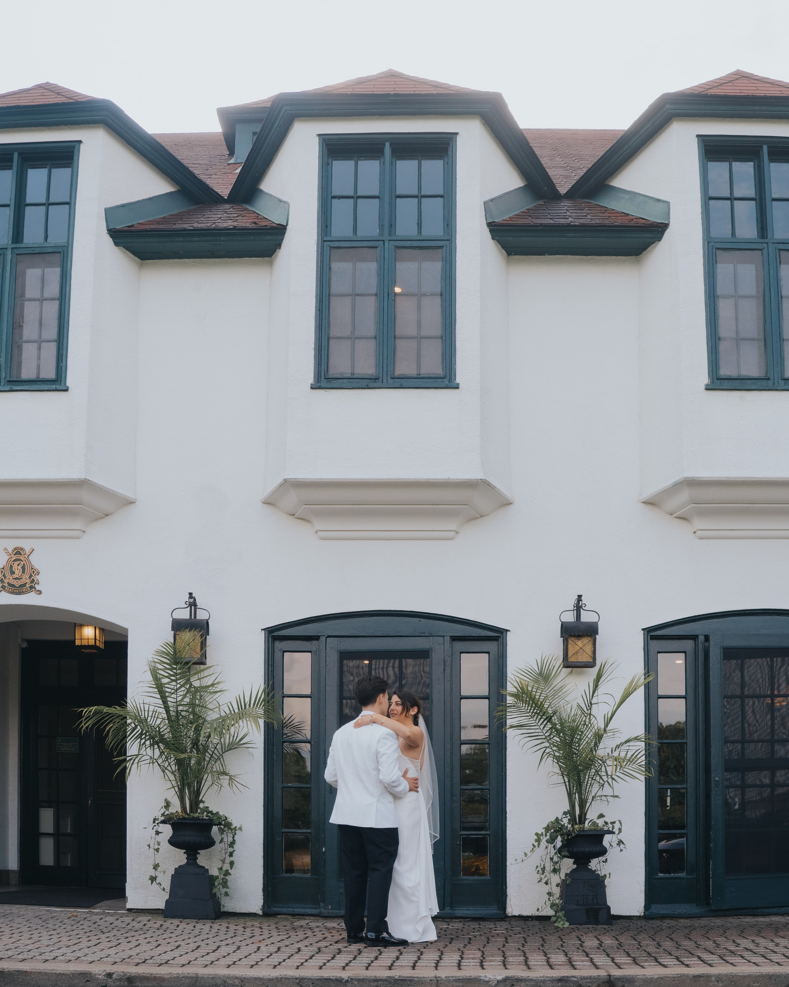 The most romantic rustic wedding venues in and around Montreal. Wedding and Family Photography Montreal Muriel Oe Photo