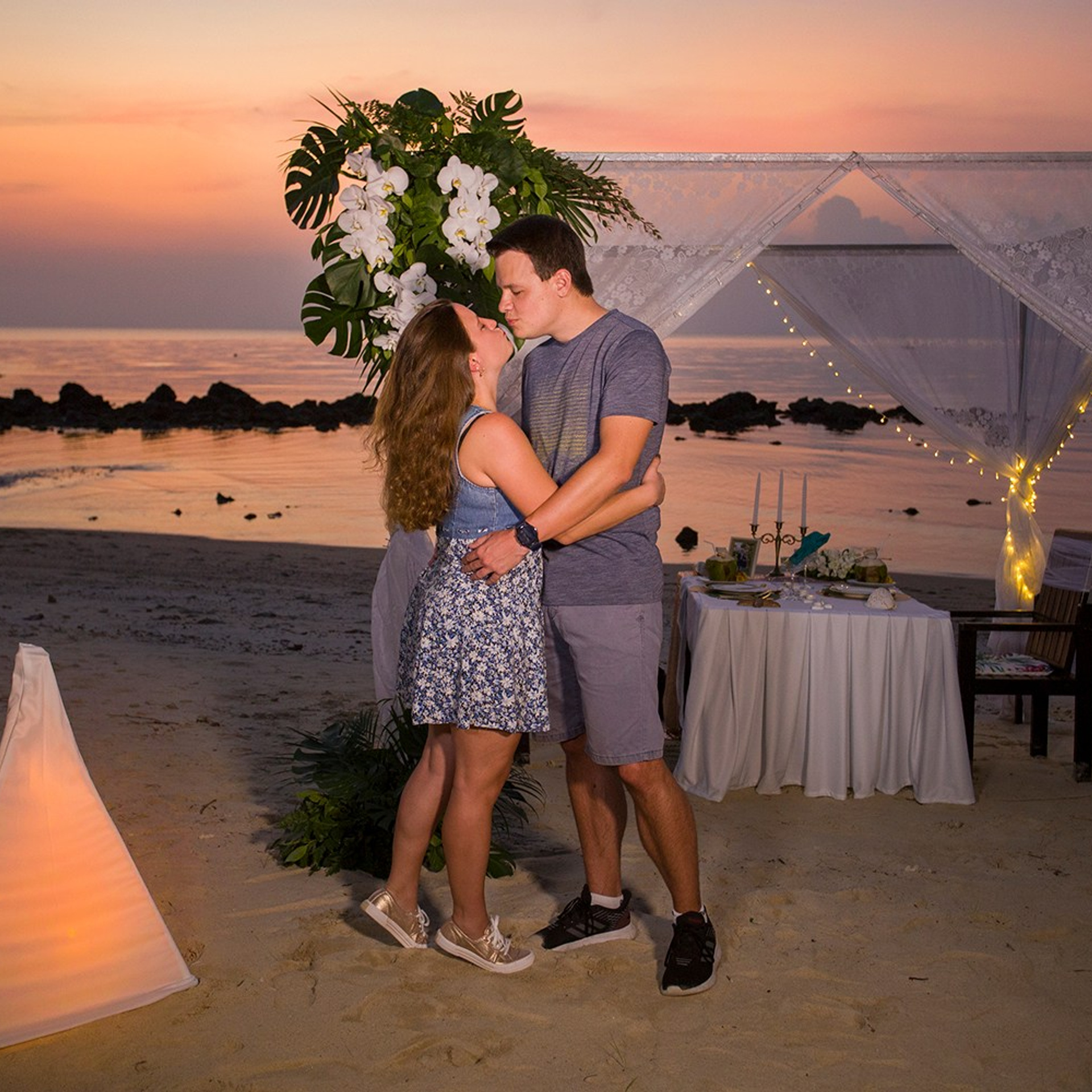 Photo. Romantic proposal on Koh Samui, Thailand