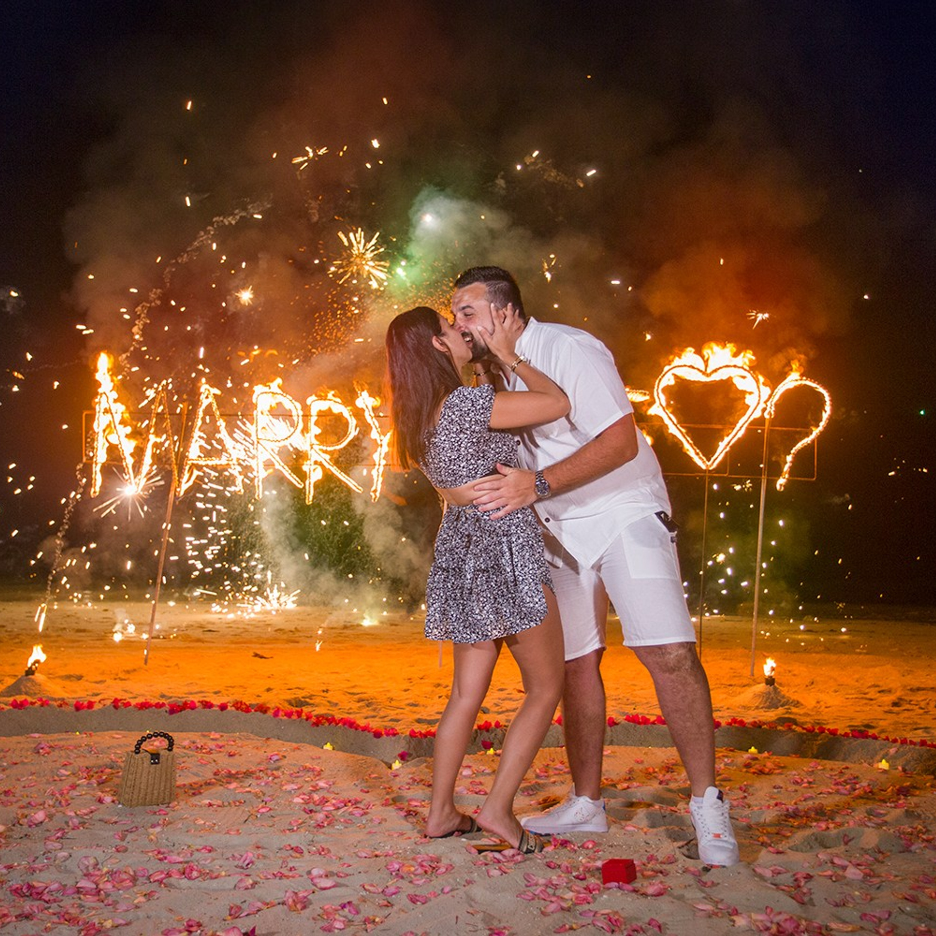 Photo. Romantic proposal on Koh Samui, Thailand