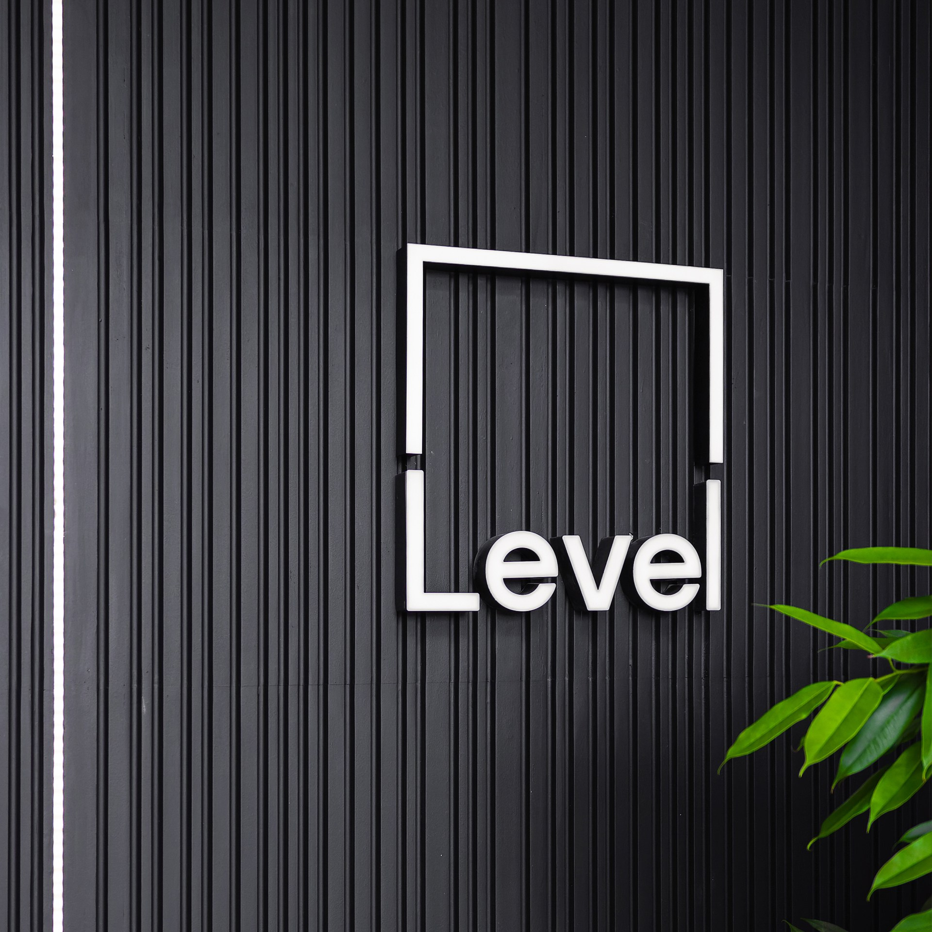LEVEL — Bureau de vente