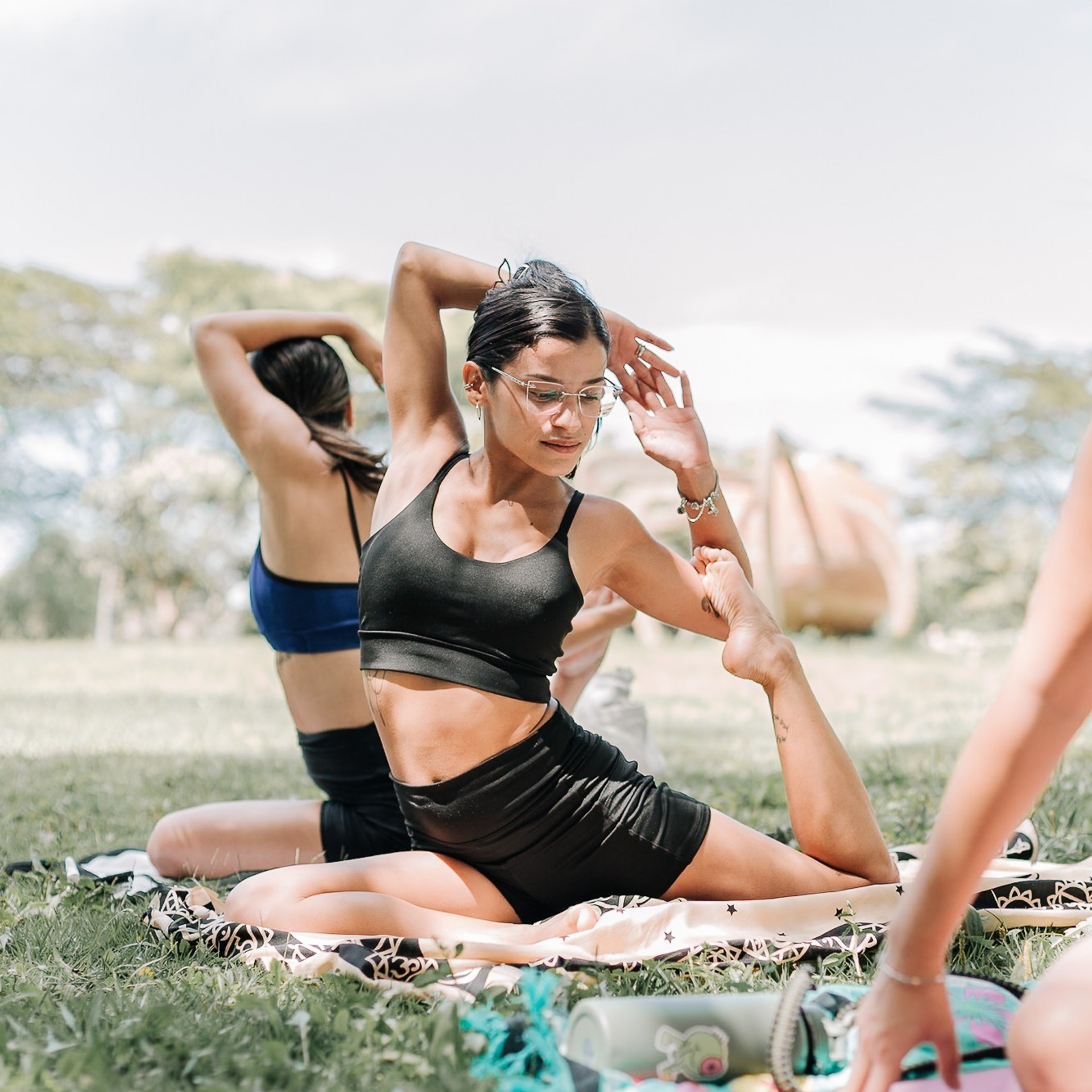Yoga no Parque da Juventude — São Paulo /SP. Mareh Audiovisual