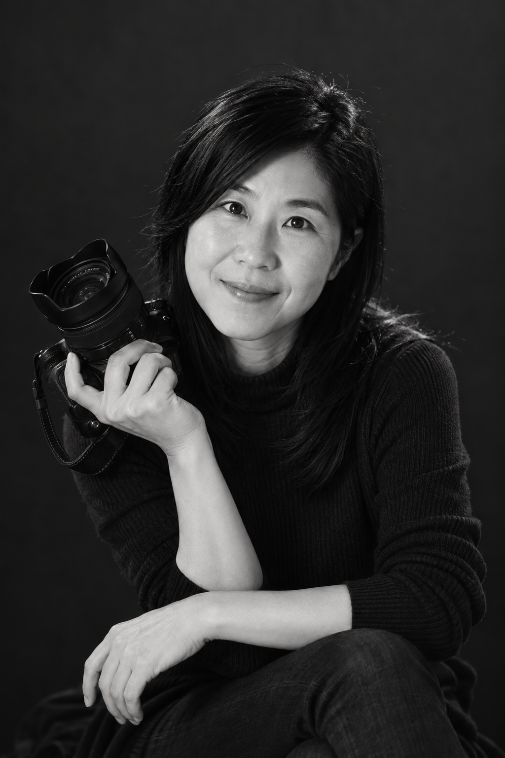 Vina Kao Mahoney. Visual storyteller. Creative builder