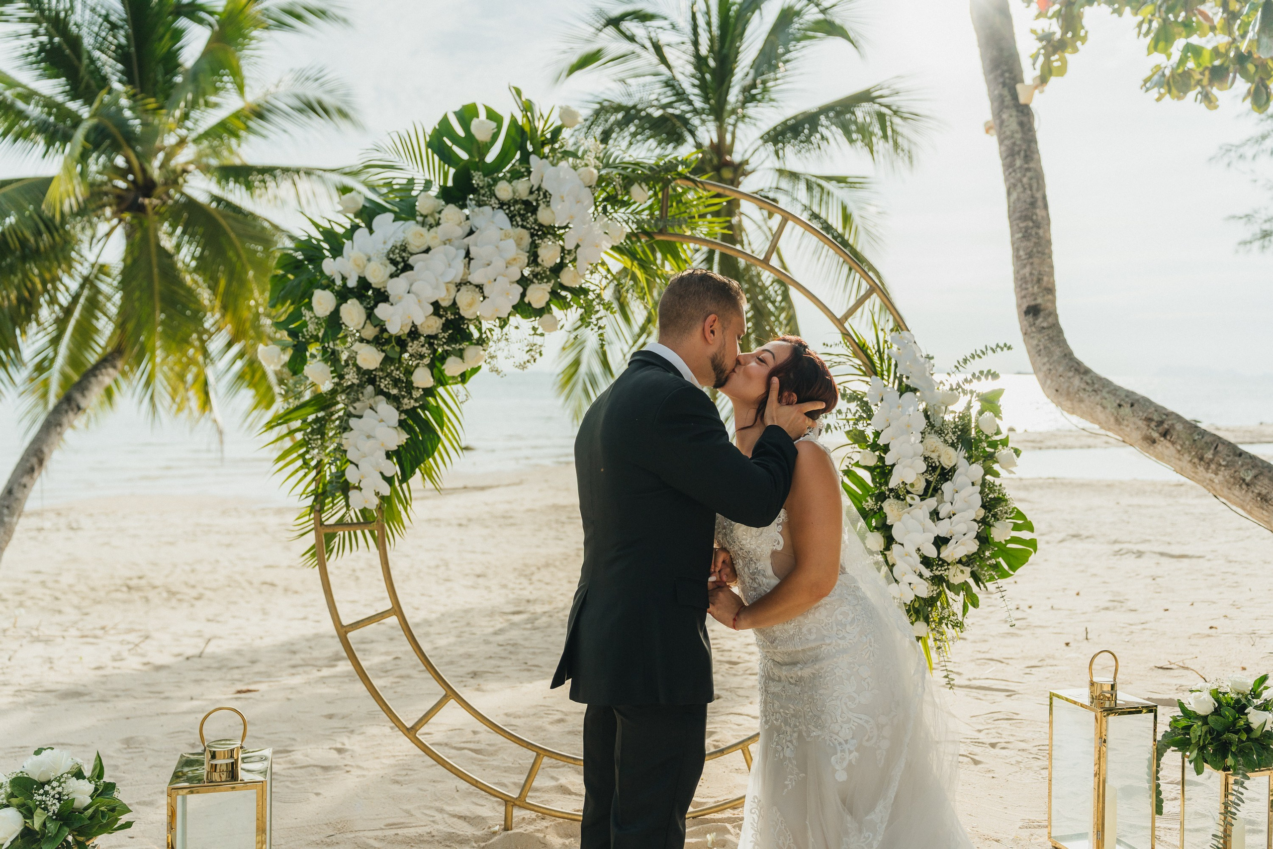 Arch. Koh Samui Wedding Planner | Beach & Villa Weddings — Magic Day