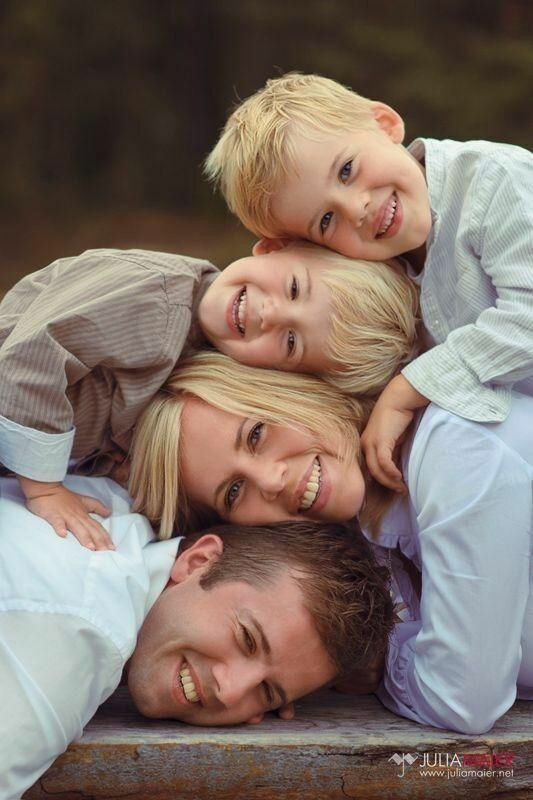 Family photoshoot — ideas. Photographer in Seoul Dobrokvashina Natalya