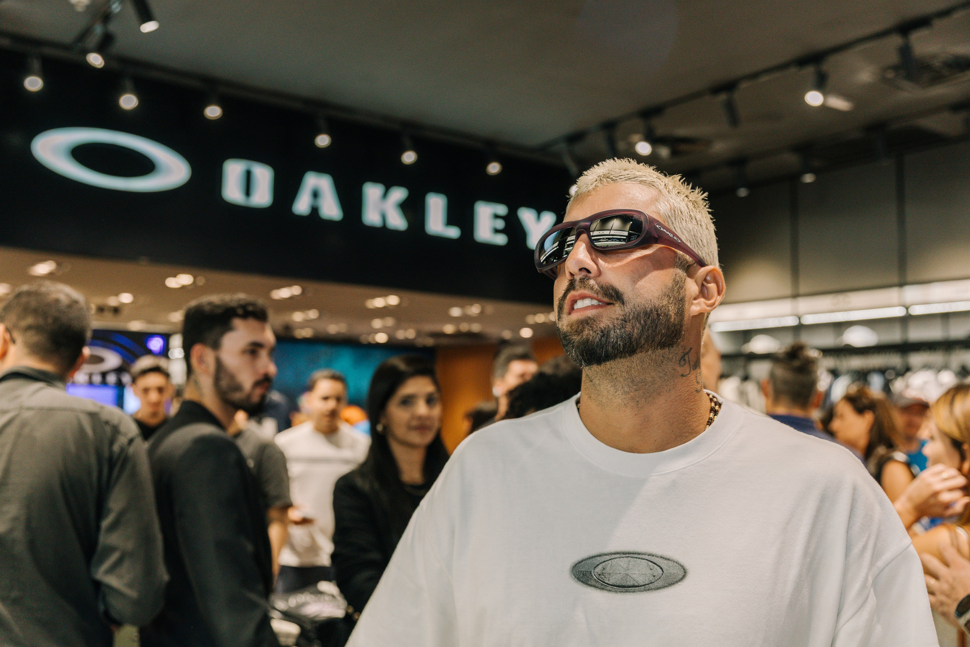 Oakley + NFL. Mareh Audiovisual